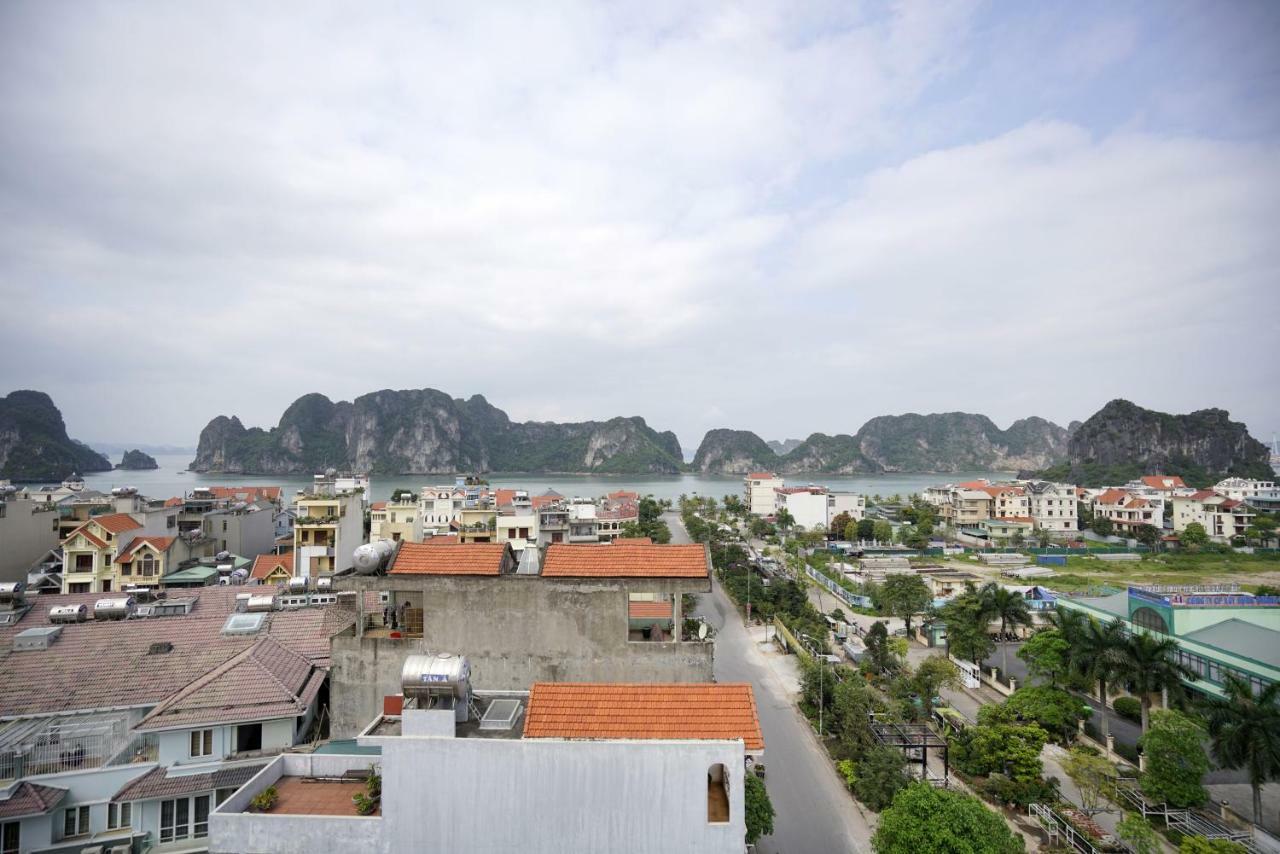 Lex Hotel Ha Long Bagian luar foto