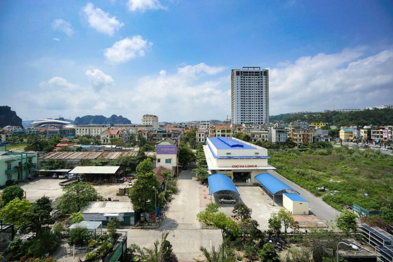 Lex Hotel Ha Long Bagian luar foto