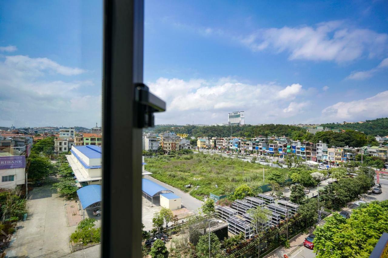 Lex Hotel Ha Long Bagian luar foto
