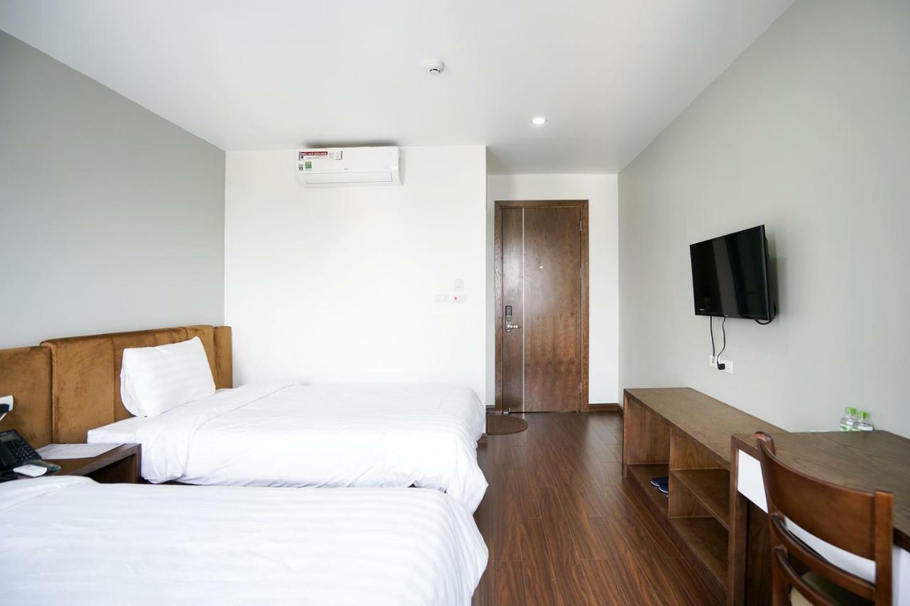 Lex Hotel Ha Long Bagian luar foto