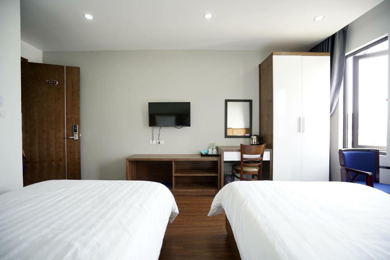 Lex Hotel Ha Long Bagian luar foto